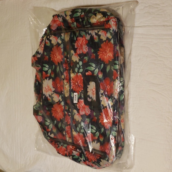 Lug Pontoon In Bloom Revival - Picture 3 of 3